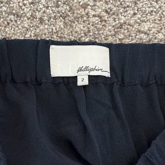 100% navy silk skirt by 3.1 Philip Lim - Picture 3 of 6